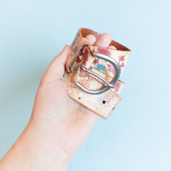 Y2k Genuine Leather Floral Printed Silver Buckle Faded Waist Belt Size Small - Picture 1 of 7